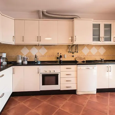 Villa Casa Da Alcaria By Portucasa *