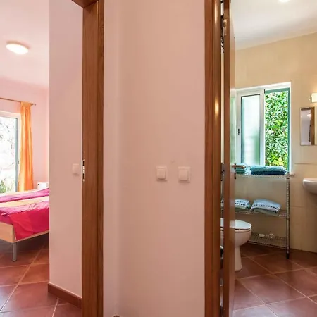 Villa Casa Da Alcaria By Portucasa Altura